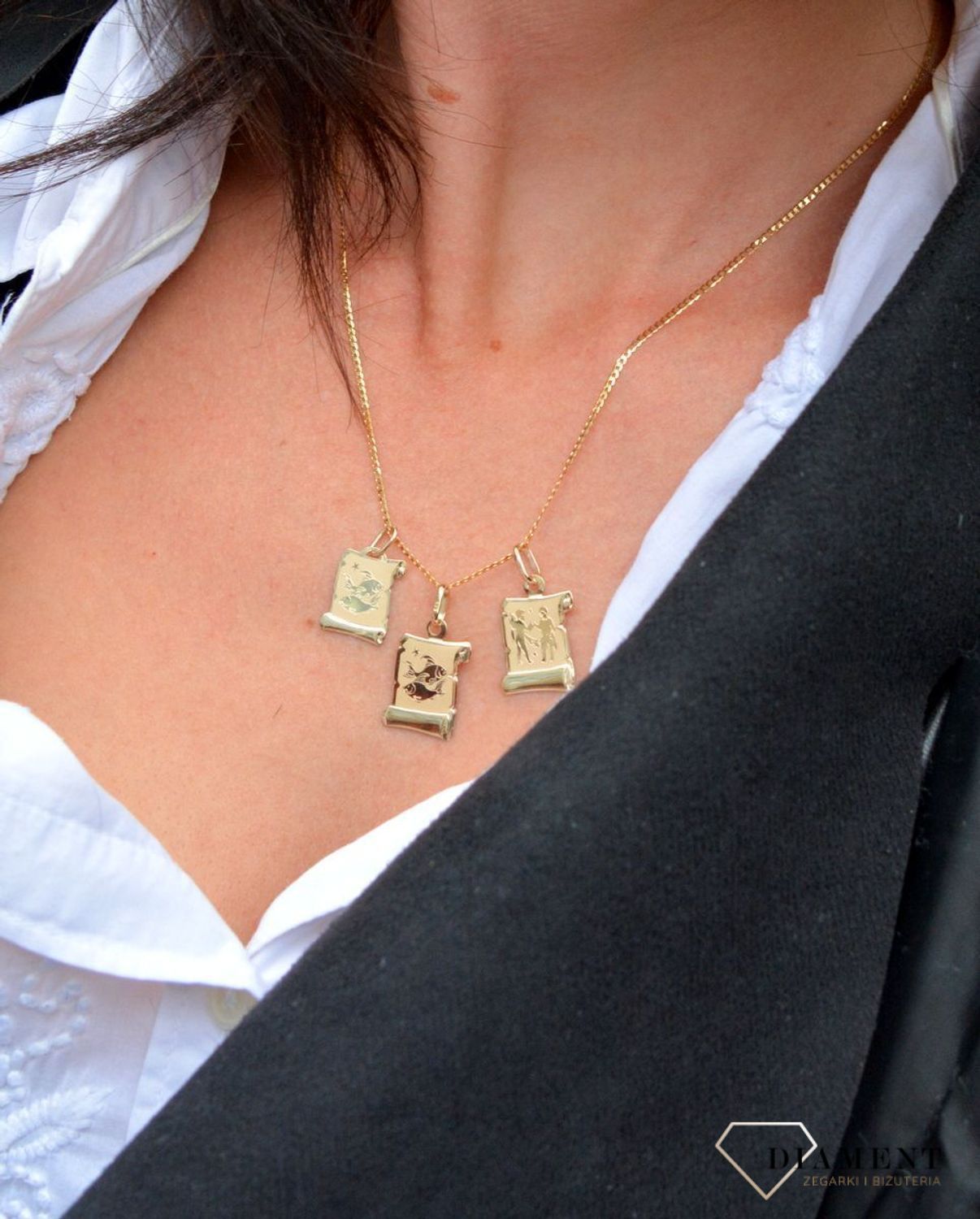 Złota zawieszka znak zodiaku Ryby.jpg